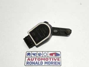 Gebruikte Stabilisatie Regel Sensor Mercedes C Estate (S205) C-43 AMG 3.0 V6 24V Turbo 4-Matic Prijs € 35,00 Margeregeling aangeboden door Automaterialen Ronald Morien B.V.