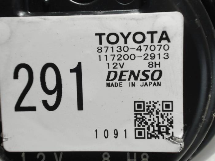 Chaufage Ventilatiemotor van een Toyota Prius (NHW20) 1.5 16V 2006