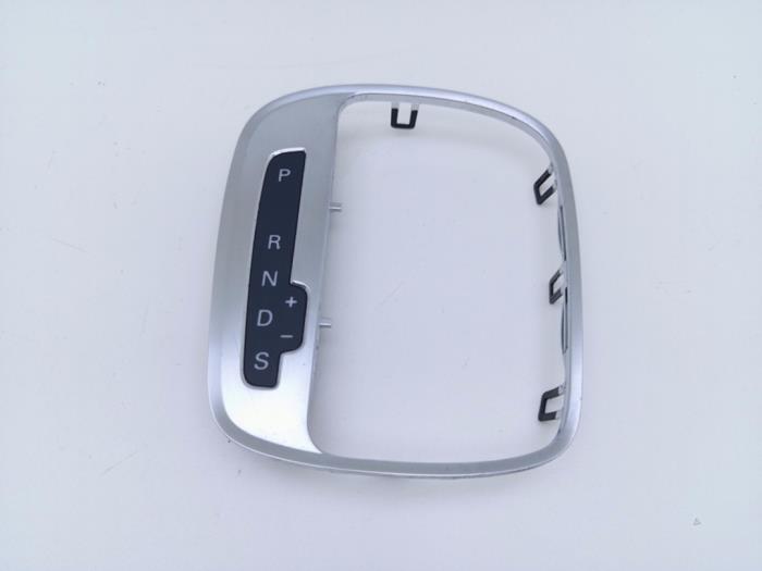 Gebruikte Display Interieur Audi A3 Sportback (8PA) 2.0 TDI 16V Prijs € 29,00 Margeregeling aangeboden door Automaterialen Ronald Morien B.V.