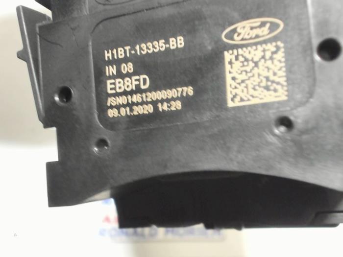 Knipperlicht Schakelaar van een Ford Focus 4 1.5 EcoBlue 120 2020