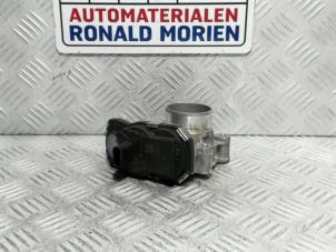 Gebruikte Gasklephuis Opel Karl 1.0 12V Prijs € 49,00 Margeregeling aangeboden door Automaterialen Ronald Morien B.V.