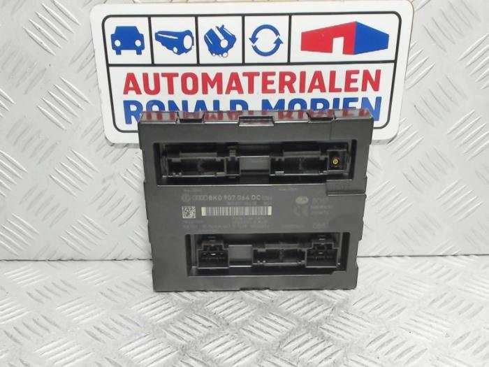 Gebruikte Computer Body Control Audi A5 Cabrio (8F7) 2.0 TDI 16V Prijs € 95,00 Margeregeling aangeboden door Automaterialen Ronald Morien B.V.