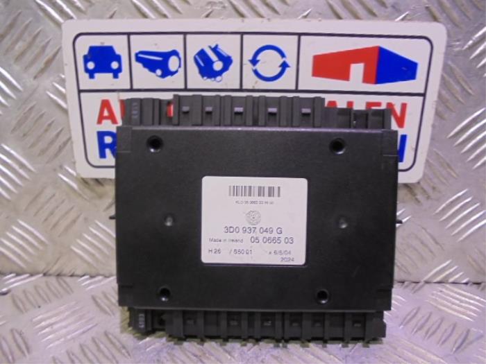 Computer Body Control van een Volkswagen Phaeton (3D) 3.2 V6 30V 4Motion 2004