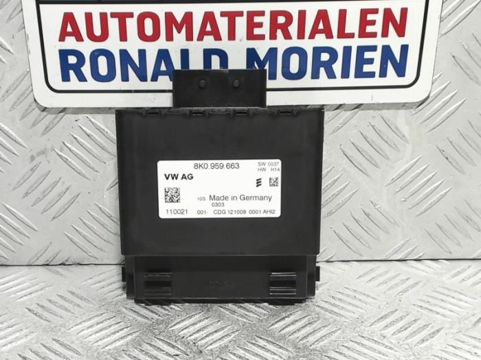 Gebruikte Computer Diversen Audi A5 Cabrio (8F7) 2.0 TDI 16V Prijs € 19,00 Margeregeling aangeboden door Automaterialen Ronald Morien B.V.