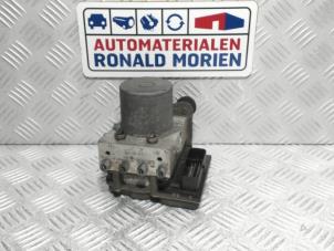 Gebruikte ABS Pomp Audi A5 Cabrio (8F7) 2.0 TDI 16V Prijs € 175,00 Margeregeling aangeboden door Automaterialen Ronald Morien B.V.