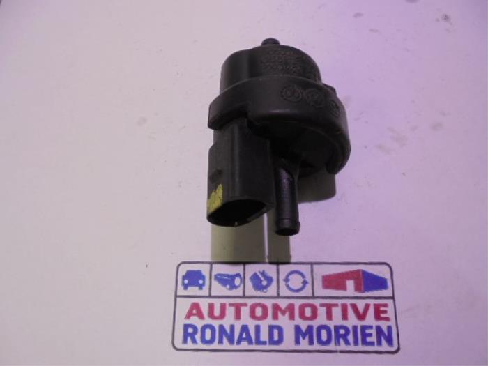 Gebruikte Diversen Volkswagen Phaeton (3D) 3.2 V6 30V 4Motion Prijs € 19,00 Margeregeling aangeboden door Automaterialen Ronald Morien B.V.
