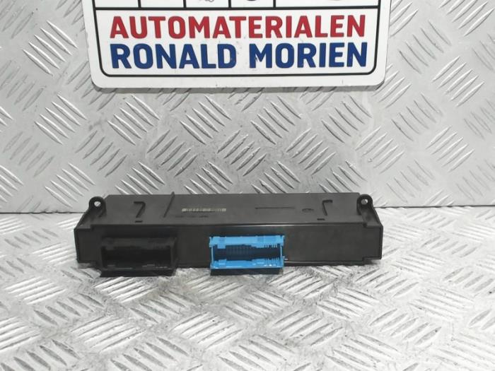 Gebruikte Bodycontrol Module BMW 3 serie (E90) 320i 16V Prijs € 75,00 Margeregeling aangeboden door Automaterialen Ronald Morien B.V.