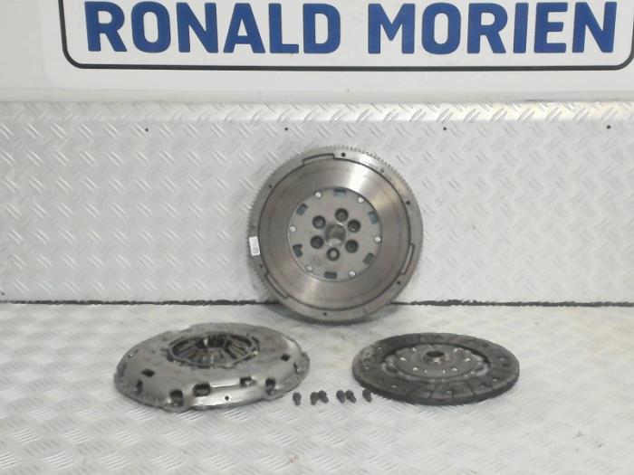 Gebruikte Koppelingsset (compleet) Volkswagen Transporter/Caravelle T6 2.0 TDI Prijs € 719,95 Inclusief btw aangeboden door Automaterialen Ronald Morien B.V.