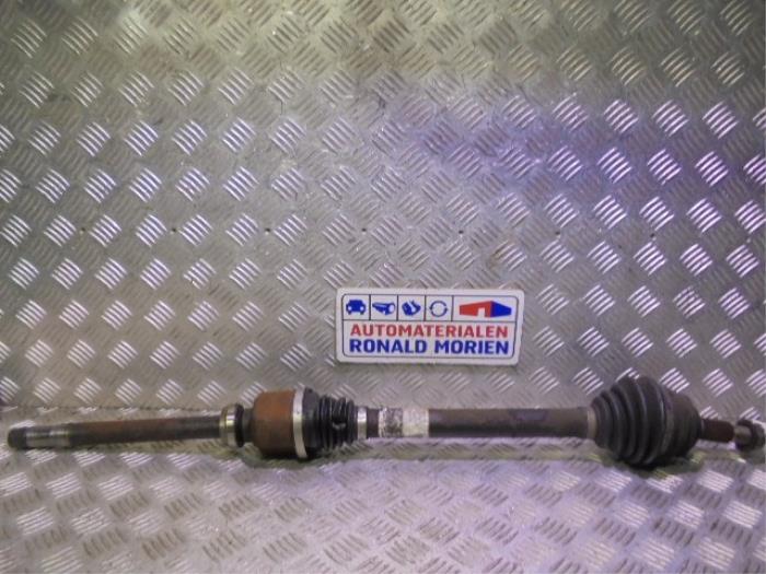 Gebruikte Steekas rechts-voor Peugeot 308 (L3/L8/LB/LH/LP) 1.6 16V THP Prijs € 69,00 Margeregeling aangeboden door Automaterialen Ronald Morien B.V.