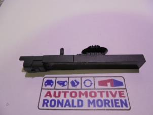 Gebruikte Antenne Peugeot 308 (L3/L8/LB/LH/LP) 1.6 16V THP Prijs € 10,00 Margeregeling aangeboden door Automaterialen Ronald Morien B.V.