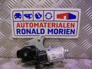 Gebruikte Stoelmotor BMW 1 serie (F20) M135i 3.0 24V Prijs € 75,00 Margeregeling aangeboden door Automaterialen Ronald Morien B.V.