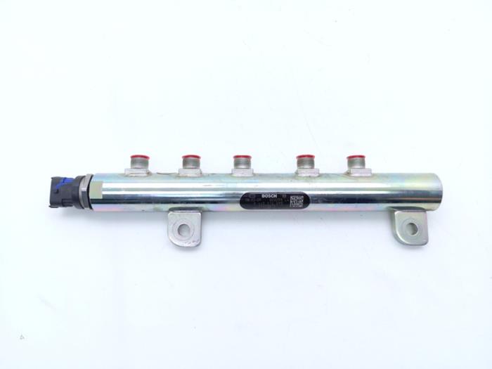 Gebruikte Brandstofverdeler Alfa Romeo 147 (937) 1.9 JTD Prijs € 35,00 Margeregeling aangeboden door Automaterialen Ronald Morien B.V.