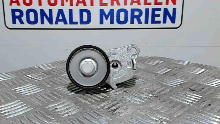 Gebruikte Spanrol Multiriem Volkswagen T-Roc I 2.0 R TSI 16V 4Motion Prijs € 24,20 Inclusief btw aangeboden door Automaterialen Ronald Morien B.V.