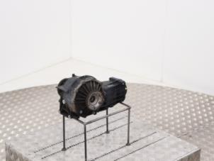 Gebruikte Cardanklok achter Volkswagen Phaeton (3D) 3.0 V6 TDI 24V 4Motion Prijs € 195,00 Margeregeling aangeboden door Automaterialen Ronald Morien B.V.