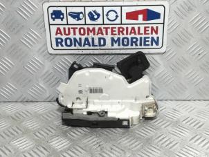 Gebruikte Deurslot Mechaniek 2Deurs links Volkswagen Golf VII (AUA) 1.6 TDI BlueMotion 16V Prijs € 15,00 Inclusief btw aangeboden door Automaterialen Ronald Morien B.V.