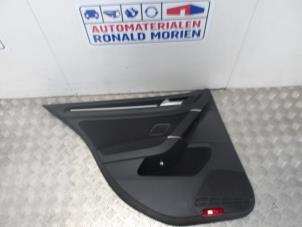 Gebruikte Portierbekleding 4Deurs links-achter Volkswagen Golf VII (AUA) 1.6 TDI BlueMotion 16V Prijs € 95,00 Inclusief btw aangeboden door Automaterialen Ronald Morien B.V.