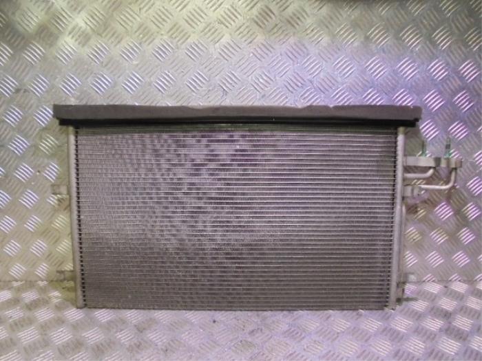 Airco Condensor van een Ford Focus 2 Wagon 1.8 16V 2010