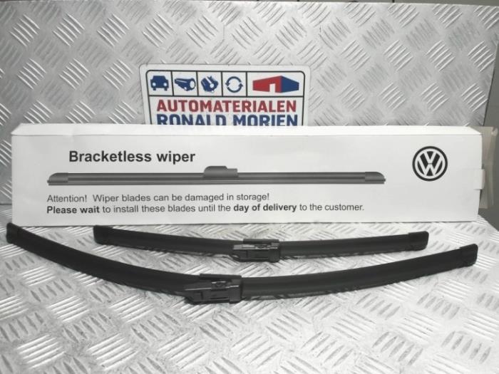 Ruitenwisserblad Set van een Volkswagen Golf VII (AUA) 1.6 TDI BlueMotion 16V 2016