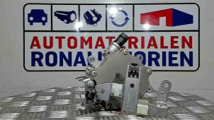 Gebruikte Vacuumpomp (Benzine) Mercedes C (W205) C-300 2.0 Turbo 16V Prijs € 60,00 Margeregeling aangeboden door Automaterialen Ronald Morien B.V.