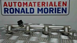 Gebruikte Common rail (Injectie) Mercedes C (W205) C-300 2.0 Turbo 16V Prijs € 40,00 Margeregeling aangeboden door Automaterialen Ronald Morien B.V.