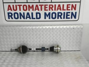 Nieuwe Aandrijfas rechts-voor Volkswagen T-Roc 1.5 TSI Evo BMT 4Motion 16V Prijs € 195,00 Inclusief btw aangeboden door Automaterialen Ronald Morien B.V.