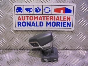 Gebruikte Versnellingspook Audi A4 Avant (B9) 2.0 TDI 16V Prijs € 45,00 Inclusief btw aangeboden door Automaterialen Ronald Morien B.V.