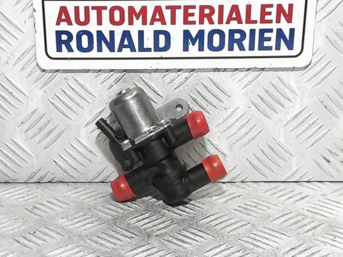 Gebruikte Diversen Volkswagen Golf VIII (CD1) 1.4 GTE 16V Prijs € 34,99 Inclusief btw aangeboden door Automaterialen Ronald Morien B.V.