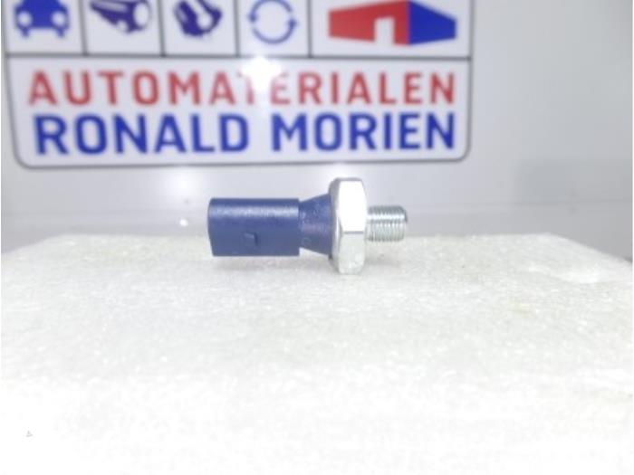 Nieuwe Oliedruk Schakelaar Volkswagen Scirocco (137/13AD) 2.0 R 16V Prijs € 10,29 Inclusief btw aangeboden door Automaterialen Ronald Morien B.V.