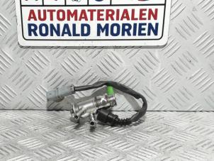 Nieuwe Injector adblue Mercedes A (177.0) 1.5 A-160d Prijs € 95,00 Inclusief btw aangeboden door Automaterialen Ronald Morien B.V.