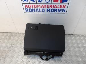 Gebruikte Dashboardkastje Volkswagen CC (358) 2.0 TSI 16V Prijs € 45,00 Inclusief btw aangeboden door Automaterialen Ronald Morien B.V.