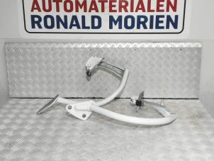 Gebruikte Kofferdeksel Scharnier Volkswagen CC (358) 2.0 TSI 16V Prijs € 60,00 Inclusief btw aangeboden door Automaterialen Ronald Morien B.V.
