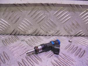 Nieuwe Injector (benzine injectie) Renault Twingo III (AH) 1.0 SCe 75 12V Prijs € 25,00 Inclusief btw aangeboden door Automaterialen Ronald Morien B.V.