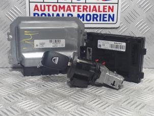 Gebruikte Computer Motormanagement Dacia Sandero II 1.0 Sce 12V Prijs € 295,00 Margeregeling aangeboden door Automaterialen Ronald Morien B.V.