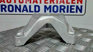 Gebruikte Versnellingsbak Steun Audi A3 Limousine (8YS) 2.0 30 TDI 16V Prijs € 29,00 Inclusief btw aangeboden door Automaterialen Ronald Morien B.V.