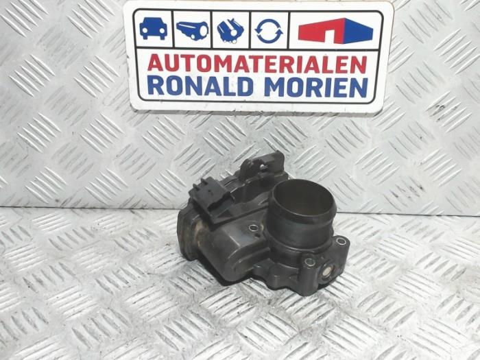 Gebruikte Gasklephuis Ford C-Max (DXA) 2.0 TDCi 150 16V Prijs € 45,00 Margeregeling aangeboden door Automaterialen Ronald Morien B.V.