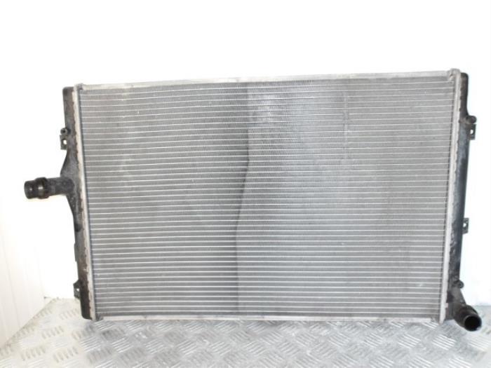 Gebruikte Radiateur Audi A3 Sportback (8PA) 2.0 TDI 16V Prijs € 20,00 Margeregeling aangeboden door Automaterialen Ronald Morien B.V.