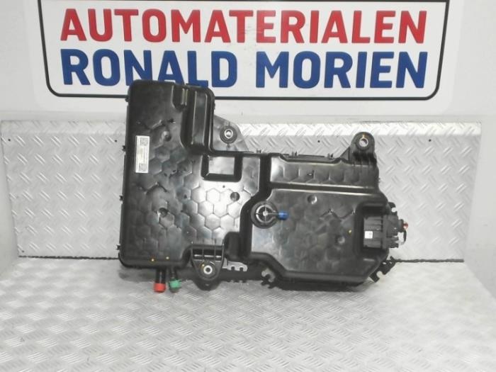 Gebruikte Tank adblue Volkswagen Transporter/Caravelle T6 2.0 TDI 204 4Motion Prijs € 332,75 Inclusief btw aangeboden door Automaterialen Ronald Morien B.V.