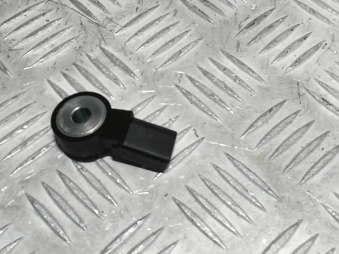 Klopsensor van een Volkswagen Transporter/Caravelle T6 2.0 TDI 204 2021