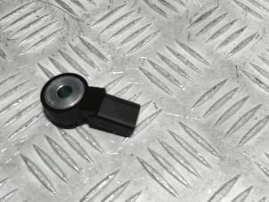 Klopsensor van een Volkswagen Transporter/Caravelle T6 2.0 TDI 204 2021