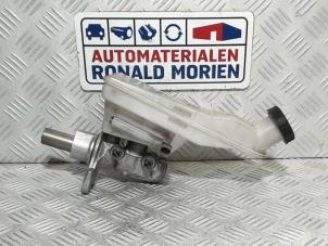 Gebruikte Hoofdremcilinder Mercedes B (W246,242) 1.6 B-200 BlueEFFICIENCY Turbo 16V Prijs € 39,00 Margeregeling aangeboden door Automaterialen Ronald Morien B.V.