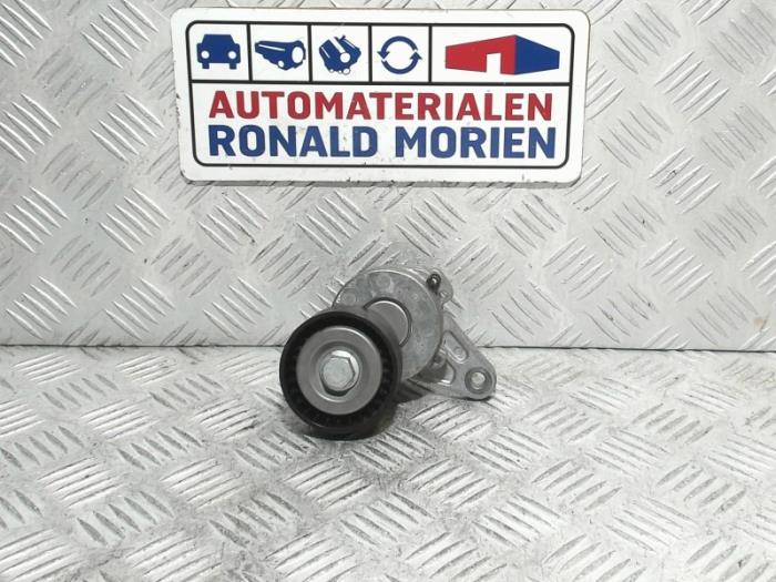 Gebruikte Spanrol Multiriem Volkswagen Passat Variant (3G5) 2.0 TDI 16V 190 4Motion Prijs € 25,00 Inclusief btw aangeboden door Automaterialen Ronald Morien B.V.