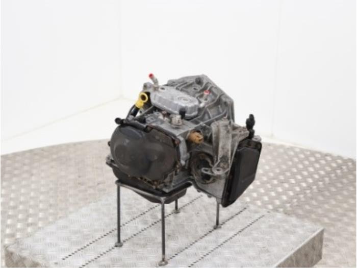 Versnellingsbak van een Volkswagen Corrado 1.8 G60 1991