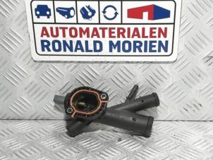 Gebruikte Thermostaathuis Volkswagen Tiguan (5N1/2) 2.0 TDI 16V 4Motion Prijs € 14,99 Inclusief btw aangeboden door Automaterialen Ronald Morien B.V.