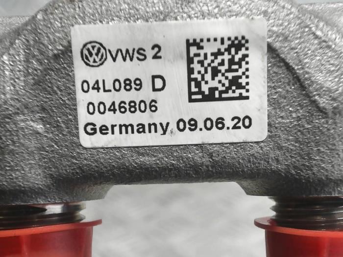 Brandstofverdeler van een Audi TT (FV3/FVP) 2.0 TDI 16V 2020