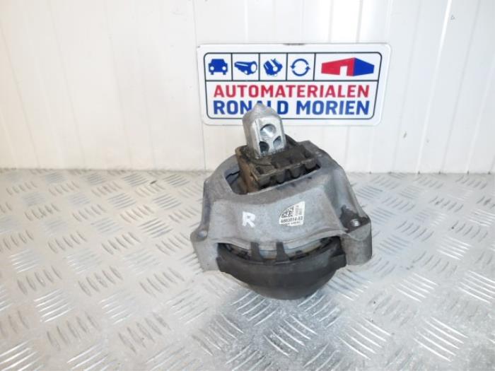 Gebruikte Motorrubber BMW 5 serie Touring (G31) 523d 2.0 TwinPower Turbo 16V Prijs € 34,99 Inclusief btw aangeboden door Automaterialen Ronald Morien B.V.