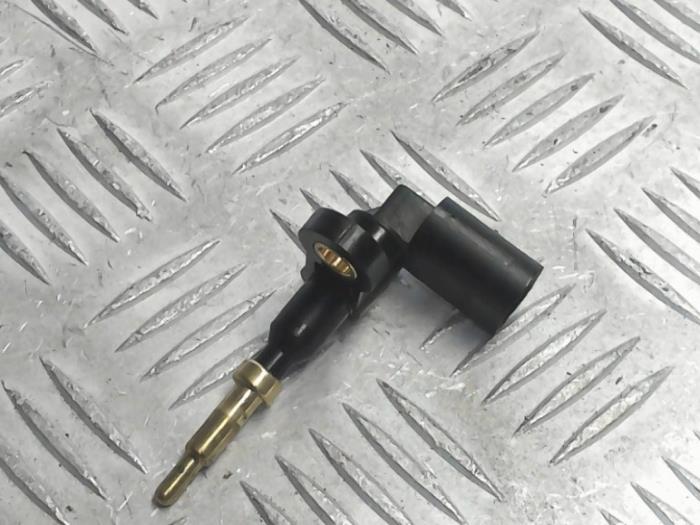 Gebruikte Temperatuursensor Motor Volkswagen Golf VII (AUA) 1.6 TDI BlueMotion 16V Prijs € 14,99 Inclusief btw aangeboden door Automaterialen Ronald Morien B.V.
