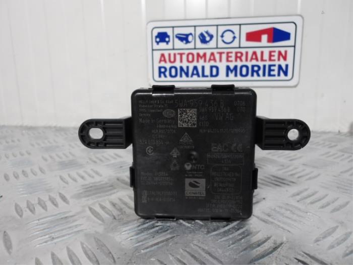 Gebruikte Computer Diversen Volkswagen Golf VIII (CD1) 1.5 TSI 16V Prijs € 45,00 Inclusief btw aangeboden door Automaterialen Ronald Morien B.V.