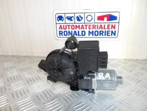 Gebruikte Raammotor Portier Volkswagen Golf VIII (CD1) 1.5 TSI BlueMotion 16V Prijs € 29,00 Inclusief btw aangeboden door Automaterialen Ronald Morien B.V.