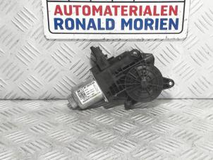 Gebruikte Motor electrisch raam Kia Niro I (DE) 1.6 GDI Hybrid Prijs € 39,00 Margeregeling aangeboden door Automaterialen Ronald Morien B.V.