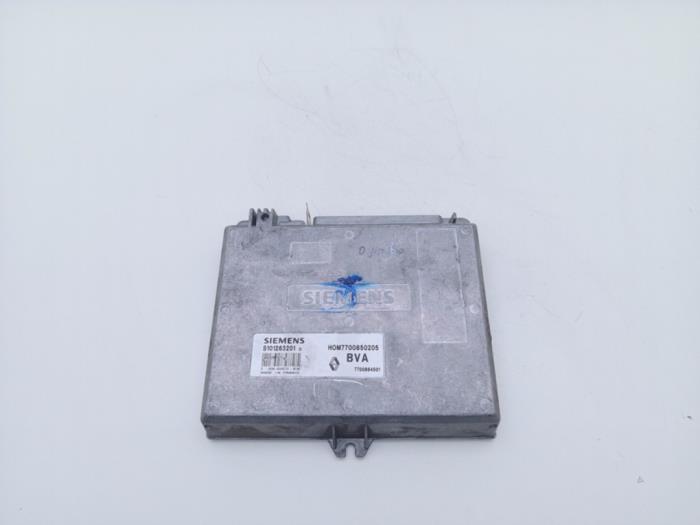Gebruikte Computer Motormanagement Renault 21 (L48) 1.7 Prijs € 25,00 Margeregeling aangeboden door Automaterialen Ronald Morien B.V.